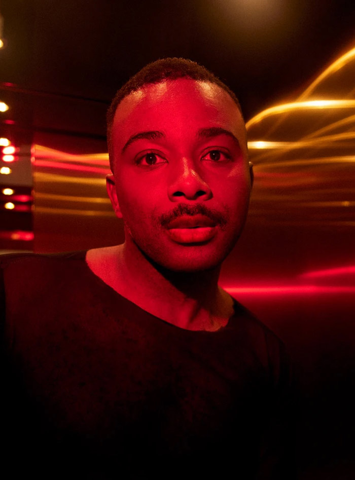 Cedric Mpaka - Kostüme